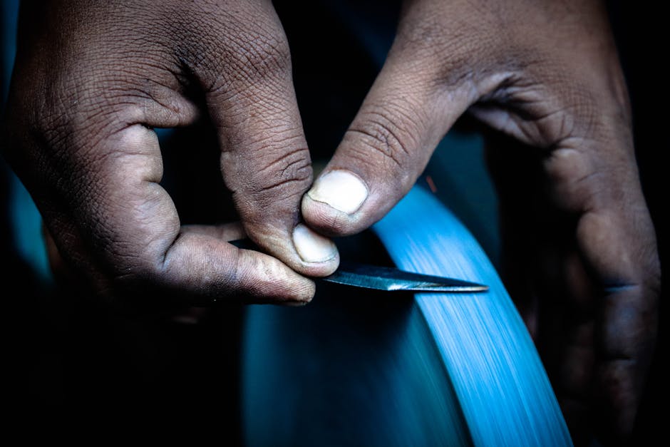 Maintaining Your Saw: Cleaning, Sharpening, and Storage