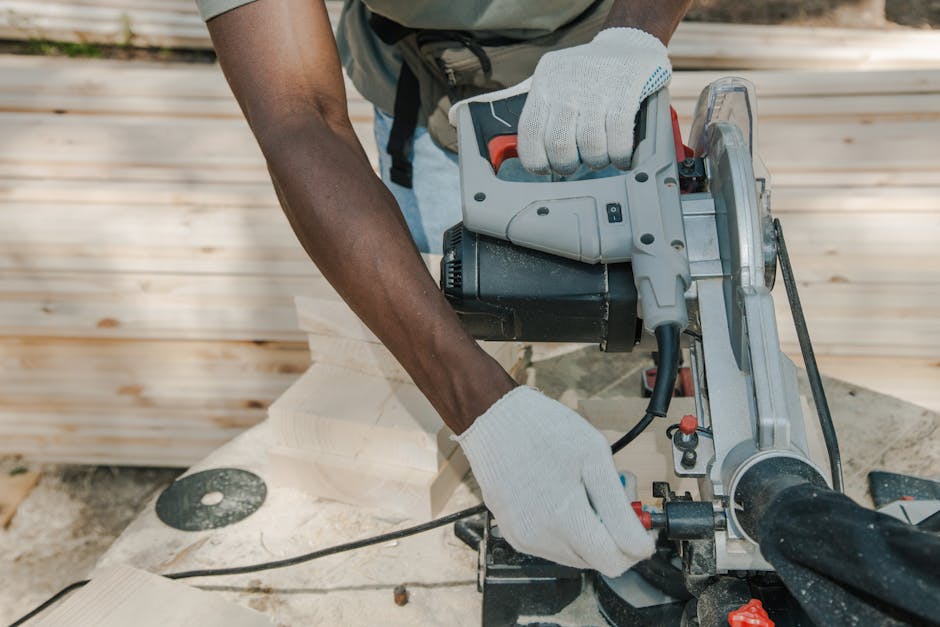Choosing the Right Saw for Your DIY Projects